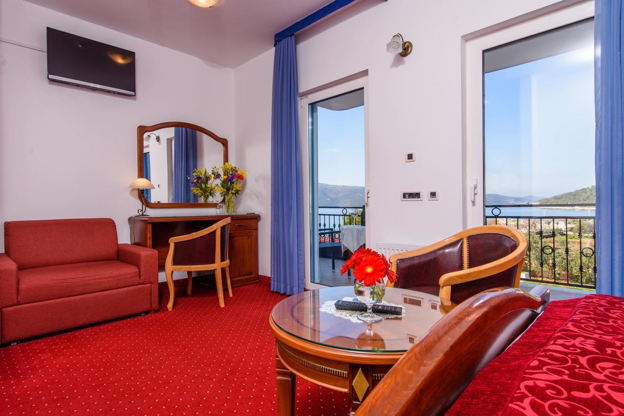 Hotel Mediterana Seget Vranjica