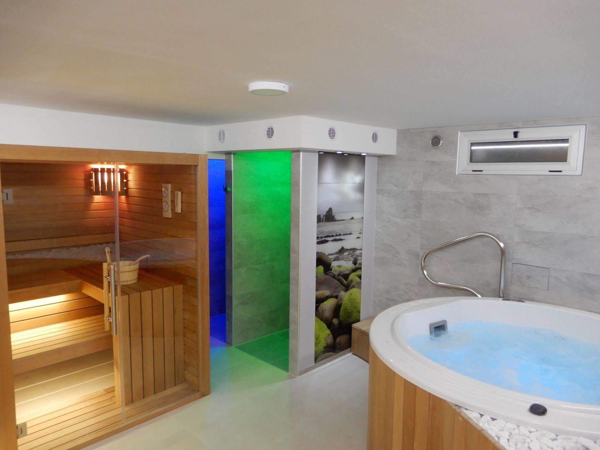 Mediterana Hotel Seget Vranjica
